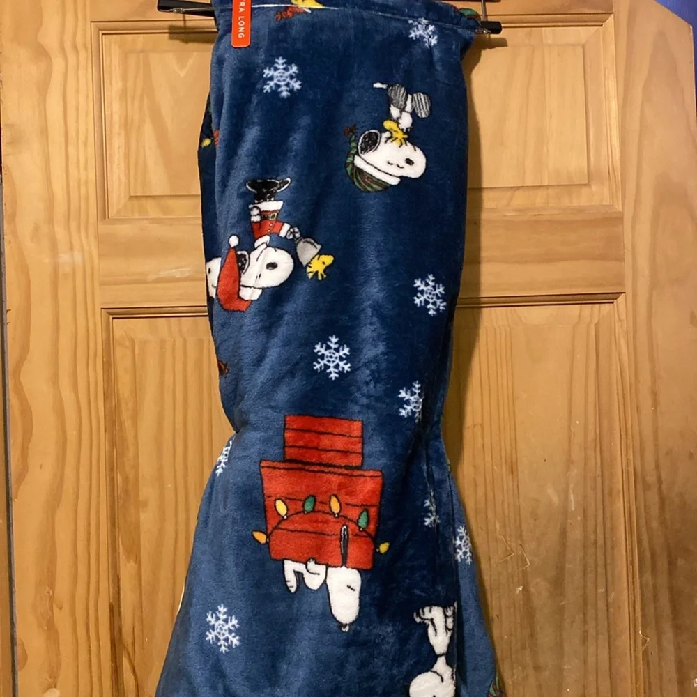 Berkshire Velvet Loft Blanket Snoopy Christmas NWT